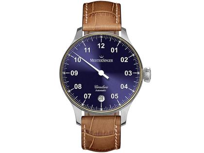 MeisterSinger Circularis Automatik blau Goldlünette – Herrenuhren Uhr mit Datum aus 750 Rotgold und Edelstahl. Das Gehäuse ist rund und silber-gelbgold. Das Lederarmband Kroko / Alligator ist braun. Das Zifferblatt ist arabisch und blau.
