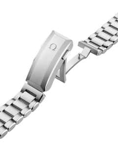 Omega Seamaster Planet Ocean 6000M Ultra Deep Automatik Edelstahl 45,5mm oranges Zifferblatt Metallband – Herrenuhren Uhr ohne Datum aus Edelstahl, Keramik und Titan. Das Gehäuse ist rund und silber. Das Edelstahlarmband ist silber. Das Zifferblatt ist arabisch Index und grau. – Ansicht 5