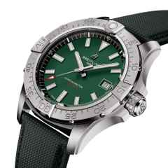 Breitling Avenger Automatik 42 Edelstahl grünes Zifferblatt dunkelgrünes Lederband – Herrenuhren Uhr mit Datum aus Edelstahl und Leder. Das Gehäuse ist rund und silber. Das Lederarmband ist grün. Das Zifferblatt ist ein Index in grün. – Ansicht 2
