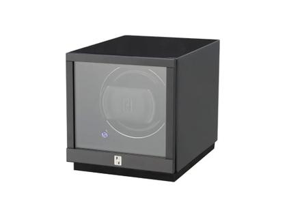 Paul Design Gentlemen  1D Uhrenbeweger Holz schwarz Hochglanz – Uhrenbeweger Uhrenbeweger für 1 Uhr in schwarz und aus Holz und Metall.