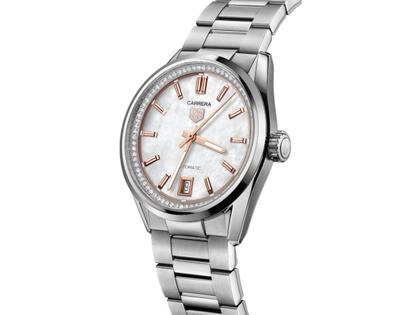 TAG Heuer Carrera Date Automatik Edelstahl 36mm weißes Perlmutt-Zifferblatt mit Brillanten Metallband – Damenuhren Uhr mit Datum aus Edelstahl. Das Gehäuse ist rund und silber. Das Edelstahlarmband ist silber. Das Zifferblatt ist ein Index in weiß. – Ansicht 2