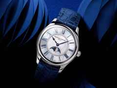 Frederique Constant Classics Elegance Luna Automatik Edelstahl 36mm weißes Zifferblatt blaues Lederband – Damenuhren Uhr ohne Datum aus Edelstahl und Leder. Das Gehäuse ist rund und silber. Das Lederarmband ist blau. Das Zifferblatt ist römisch und weiß. – Ansicht 4