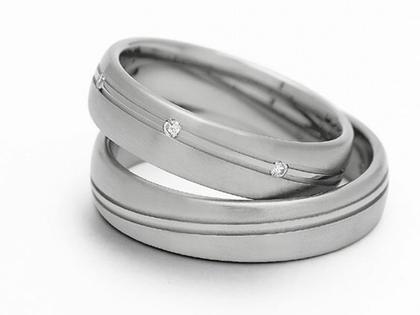 Max Kemper Trauring Paar Weißgold 5,0mm gewölbt mit Brillanten 0,070ct – Ringe Trauring mit Besatz aus 585 Weißgold.