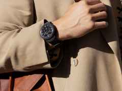 Garmin Instinct Crossover Solar faserverstärktes Polymer schiefergrau 45 mm Kautschukband schiefergrau – Herrenuhren Uhr Multifunktion aus Kautschuk und Kunststoff. Das Gehäuse ist rund und grau. Das Kautschuk / Kunststoff / Silikon Armband ist grau. Das Zifferblatt ist analog digital und schwarz. – Ansicht 8