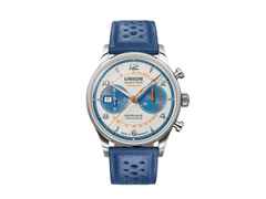 Union Glashütte Noramis Chronograph Sachsen Classic 2024 Limited Edition Automatik Edelstahl 42mm beiges Zifferblatt blaues Lederband – Herrenuhren Chronograph aus Edelstahl und Leder. Das Gehäuse ist rund und silber. Das Lederarmband ist blau. Das Zifferblatt ist arabisch Index und beige.