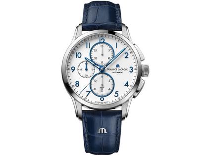 Herrenuhren Chronograph aus Edelstahl. Das Gehäuse ist rund und silber. Das Lederarmband ist blau. Das Zifferblatt ist arabisch und weiß.