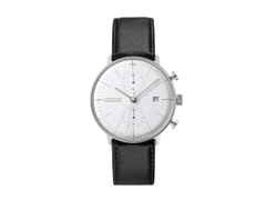 Junghans Max Bill Chronoscope Automatik Edelstahl 40mm silbernes Zifferblatt schwarzes Lederband – Herrenuhren Chronograph aus Edelstahl. Das Gehäuse ist rund und silber. Das Lederarmband ist schwarz. Das Zifferblatt ist ein Index in silber.