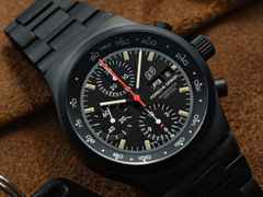 Porsche Design Chronograph 1 - Hodinkee 2024 Limited Edition Automatik Titan beschichtet 41mm schwarzes Zifferblatt Metallband beschichtet – Herrenuhren Chronograph aus Titan und Titancarbid beschichtet. Das Gehäuse ist rund und schwarz. Das Titanarmband ist schwarz. Das Zifferblatt ist arabisch Index und schwarz. – Ansicht 10