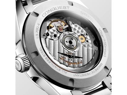 Longines Conquest Automatik Edelstahl 38mm blaues Zifferblatt Metallband – Herrenuhren Uhr mit Datum aus Edelstahl. Das Gehäuse ist rund und silber. Das Edelstahlarmband ist silber. Das Zifferblatt ist ein Index in blau. – Ansicht 5