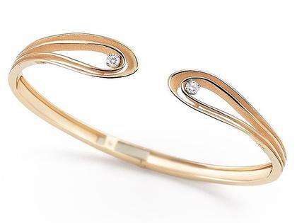 Cammilli Firenze Velaa Star Armreif Orange Apricot Gold mit Brillanten 0,200ct – Armschmuck Armreif aus 750 Gelbgold.