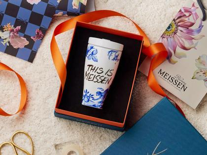 Meissen Coffee to Go Becher "Affe & Faultier" aus Meissner Porzellan – Porzellanwaren Tafelporzellan in weiß und aus Kunststoff und Porzellan. – Ansicht 5