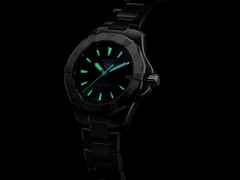TAG Heuer Aquaracer Professional 200 Solargraph Quarz Edelstahl 34mm blaues Zifferblatt Metallband – Damenuhren Uhr mit Datum aus Edelstahl. Das Gehäuse ist rund und silber. Das Edelstahlarmband ist silber. Das Zifferblatt ist ein Index in blau. – Ansicht 6