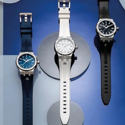 Maurice Lacroix Aikon Quartz Edelstahl 35mm blaues Zifferblatt blaues Kautschukband – Damenuhren Uhr mit Datum aus Edelstahl, Kautschuk, PVD beschichtet und vergoldet. Das Gehäuse ist rund und silber. Das Kautschuk / Kunststoff / Silikon Armband ist blau. Das Zifferblatt ist ein Index in blau. – Ansicht 4