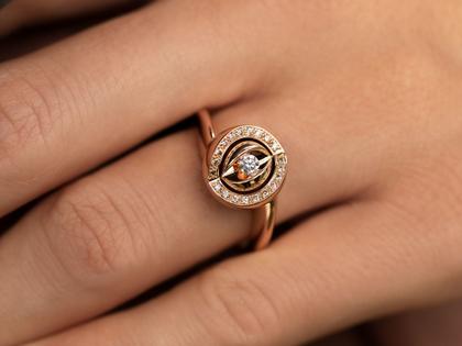 Jörg Heinz Mystery Sphere Ring Roségold mit Tahitiperle und Brillanten 0,180ct – Ringe Ring mit Besatz aus 750 Rotgold, 750 Weißgold und und . – Ansicht 4