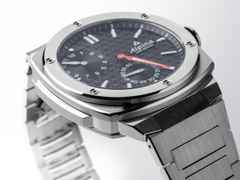 Alpina Alpiner x Fratello Extreme Regulator Automatik Edelstahl 41mm schwarzes Zifferblatt Metallband – Herrenuhren Uhr ohne Datum aus Edelstahl. Das Gehäuse ist rund und silber. Das Edelstahlarmband ist silber. Das Zifferblatt ist ein Index in schwarz. – Ansicht 3