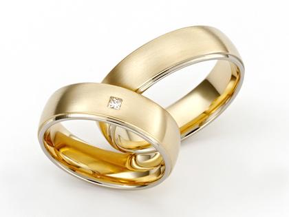 Max Kemper Trauring Paar Gelbgold 6,0mm gewölbt mit Diamant 0,040ct – Ringe Trauring mit Besatz aus 585 Weißgold/Rotgold.