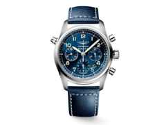 Longines Spirit Chronograph Automatik Edelstahl 42mm blaues Zifferblatt blaues Lederband – Herrenuhren Chronograph aus Edelstahl. Das Gehäuse ist rund und silber. Das Lederarmband ist blau. Das Zifferblatt ist arabisch Index und blau.
