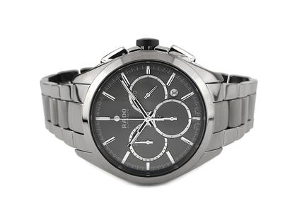 Rado Hyperchrome Chronograph Automatik Keramik 45mm Keramikband R32276112 Full Set mit Garantie Occasion – Herrenuhren Herren Chronograph aus Edelstahl, Keramik und Titan. Das Gehäuse ist rund und grau. Das Keramikarmband ist grau. Das Zifferblatt ist ein Index in anthrazit.