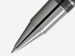 Montblanc Writers Edition                  2022:  Limited Edition Gebrüder Grimm Rollerball – Schreibgeräte Rollerball in schwarz und aus Edelharz und Ruthenium. – Ansicht 2