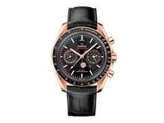 Omega Speedmaster Mondphase Automatik Roségold 44mm schwarzes Zifferblatt – Herrenuhren Chronograph aus 750 Rotgold und Keramik. Das Gehäuse ist rund und roségold. Das Lederarmband ist schwarz. Das Zifferblatt ist ein Index in schwarz.