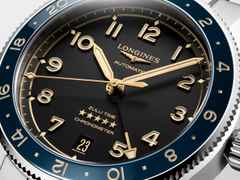Longines Spirit Zulu Time Automatik Edelstahl 39mm schwarzes Zifferblatt Metallband – Herrenuhren Uhr mit Datum aus Edelstahl. Das Gehäuse ist rund und silber. Das Edelstahlarmband ist silber. Das Zifferblatt ist arabisch Index und schwarz. – Ansicht 4