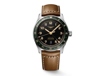 Longines Spirit Zulu Time Automatik Edelstahl 42mm anthrazites Zifferblatt braunes Lederband – Herrenuhren Uhr mit Datum aus Edelstahl, Keramik und Leder. Das Gehäuse ist rund und silber. Das Lederarmband ist braun. Das Zifferblatt ist arabisch und grau.