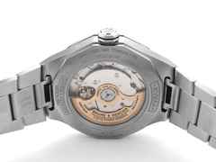 Juwelier Roller Baume & Mercier Riviera Ewiger Kalender Limited Edition Automatik Edelstahl 40mm graues Zifferblatt Metallband M0A10786 Full Set mit Garantie Occasion Neu – Herrenuhren Uhr mit Kalender aus Edelstahl. Das Gehäuse ist sonstige Form und silber. Das Edelstahlarmband ist silber. Das Zifferblatt ist römisch Index und grau. – Ansicht 2