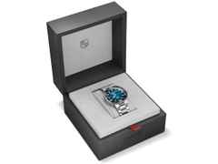 Oris Aquis Date Calibre 400 Automatik Edelstahl 41,5mm blaues Zifferblatt Metallband – Herrenuhren Uhr mit Datum aus Edelstahl. Das Gehäuse ist rund und silber. Das Edelstahlarmband ist silber. Das Zifferblatt ist ein Index in blau. – Ansicht 4