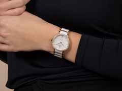 Rado Centrix Diamonds Automatik Edelstahl Roségold-PVD 35mm weißes Zifferblatt mit Brillanten Metallband – Damenuhren Uhr mit Datum aus Edelstahl, Keramik und PVD beschichtet. Das Gehäuse ist rund und roségold. Das Edelstahlarmband ist roségold. Das Zifferblatt ist ein Index in weiß. – Ansicht 6