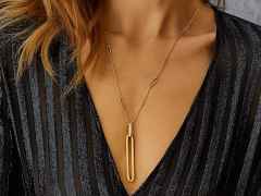 Nanis Libera Kette mit Anhänger Gelbgold groß – Halsschmuck Collier aus 750 Gelbgold. – Ansicht 5