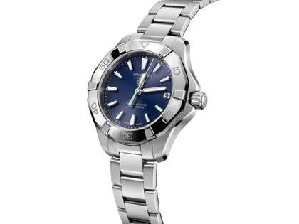 TAG Heuer Aquaracer Professional 200 Solargraph Quarz Edelstahl 34mm blaues Zifferblatt Metallband – Damenuhren Uhr mit Datum aus Edelstahl. Das Gehäuse ist rund und silber. Das Edelstahlarmband ist silber. Das Zifferblatt ist ein Index in blau. – Ansicht 2