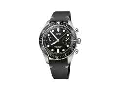 Oris Divers Sixty-Five Chronograph Automatik Edelstahl 40mm schwarzes Zifferblatt schwarzes Lederband – Herrenuhren Chronograph aus Edelstahl und Leder. Das Gehäuse ist rund und silber. Das Lederarmband ist schwarz. Das Zifferblatt ist ein Index in schwarz.