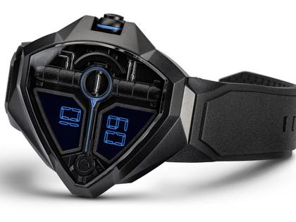 Hamilton Ventura Edge Dune Limited Edition Quarz Edelstahl PVD-Schwarz 51x47mm schwarzes Zifferblatt Kautschukband – Damenuhren Uhr ohne Datum aus Edelstahl, Kautschuk und PVD beschichtet. Das Gehäuse ist sonstige Form und schwarz. Das Kautschuk / Kunststoff / Silikon Armband ist schwarz. Das Zifferblatt ist digital und schwarz. – Ansicht 3