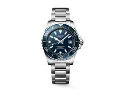 Longines HydroConquest Automatik Edelstahl 39mm blaues Zifferblatt Metallband – Herrenuhren Uhr mit Datum aus Edelstahl. Das Gehäuse ist rund und silber. Das Edelstahlarmband ist silber. Das Zifferblatt ist ein Index in blau.