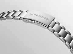 Longines Spirit Zulu Time 1925 Automatik Edelstahl 39mm schwarzes Zifferblatt Metallband – Herrenuhren Uhr mit Datum aus 750 Rotgold und Edelstahl. Das Gehäuse ist rund und silber. Das Edelstahlarmband ist silber. Das Zifferblatt ist arabisch Index und schwarz. – Ansicht 6
