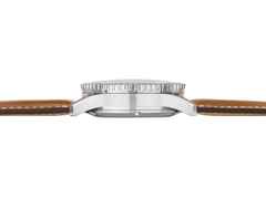 Sinn Spezialuhren 903 St II G Navigationschronograph Automatik Edelstahl 41mm grünes Zifferblatt braunes Lederband – Herrenuhren Chronograph aus Edelstahl und Leder. Das Gehäuse ist rund und silber. Das Lederarmband ist braun. Das Zifferblatt ist arabisch Index und grün. – Ansicht 3