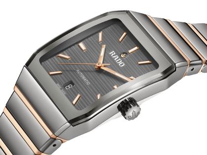 Rado Anatom Automatik Keramik 32,5mm graues Zifferblatt graues Keramikband – Damenuhren Uhr mit Datum aus Edelstahl, Keramik und PVD beschichtet. Das Gehäuse ist rechteckig und grau. Das Keramikarmband ist grau. Das Zifferblatt ist ein Index in grau. – Ansicht 2