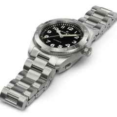 Hamilton Khaki Field Expedition Automatik Edelstahl 37mm schwarzes Zifferblatt Metallband – Herrenuhren Uhr ohne Datum aus Edelstahl. Das Gehäuse ist rund und silber. Das Edelstahlarmband ist silber. Das Zifferblatt ist arabisch und schwarz. – Ansicht 3