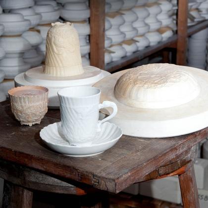 Meissen Henkelbecher Schwanenservice weiß – Porzellanwaren Porzellandekoration in weiß und aus Porzellan. – Ansicht 3