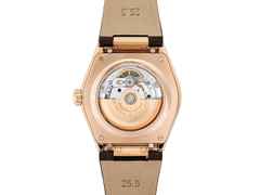 Frederique Constant Highlife Heart Beat Automatic Edelstahl Roségold-PVD 41mm silbernes Zifferblatt braunes Lederband – Herrenuhren Uhr ohne Datum aus Edelstahl, Kautschuk, Leder und PVD beschichtet. Das Gehäuse ist rund und roségold. Das Lederarmband ist braun. Das Zifferblatt ist ein Index in silber. – Ansicht 2
