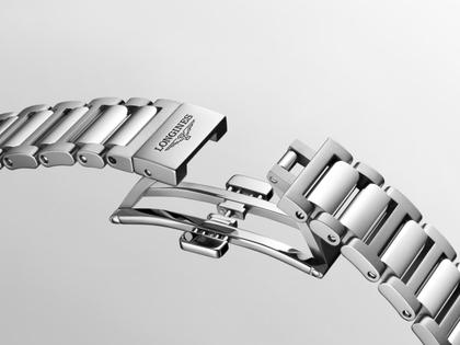 Longines Conquest Automatik Edelstahl 34mm blaues Zifferblatt Metallband – Damenuhren Uhr mit Datum aus Edelstahl. Das Gehäuse ist rund und silber. Das Edelstahlarmband ist silber. Das Zifferblatt ist ein Index in blau. – Ansicht 5