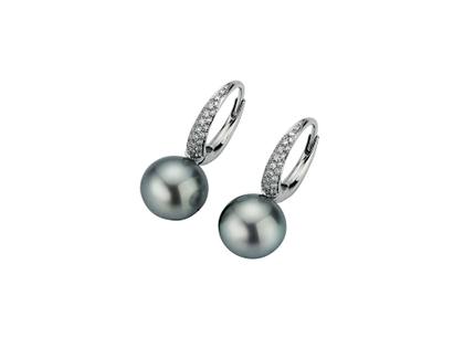 Gellner Modern Classic Creolen Weißgold mit Tahitiperlen grau – Ohrschmuck Creolen in silber und aus 750 Weißgold.