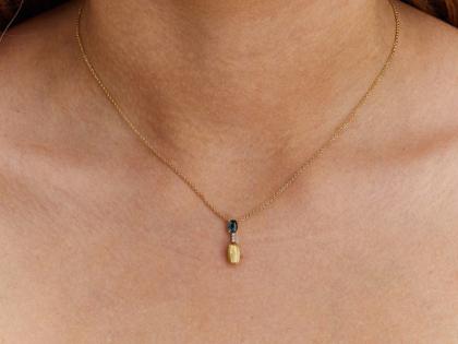 Nanis Dancing in the Rain Azure Collier Gelbgold London Blue Topas – Halsschmuck Collier aus 750 Gelbgold. – Ansicht 3