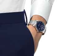 Tissot Le Locle Automatic Powermatic 80 römisch blau Metallband – Herrenuhren Uhr mit Datum aus Edelstahl. Das Gehäuse ist rund und grau. Das Edelstahlarmband ist grau. Das Zifferblatt ist römisch und blau. – Ansicht 3