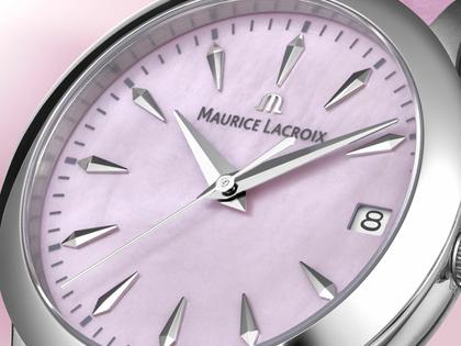 Maurice Lacroix 1975 Quarz Edelstahl 33mm rosafarbenes Perlmutt-Zifferblatt rosafarbenes Lederband – Damenuhren Uhr mit Datum aus Edelstahl und Leder. Das Gehäuse ist rund und silber. Das Lederarmband ist rosa. Das Zifferblatt ist ein Index in rosa. – Ansicht 2