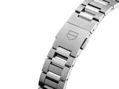 TAG Heuer Carrera Date Automatik Edelstahl 36mm graues Hammerschlag-Zifferblatt mit Brillanten Metallband – Damenuhren Uhr mit Datum aus Edelstahl. Das Gehäuse ist rund und silber. Das Edelstahlarmband ist silber. Das Zifferblatt ist ein Index in grau. – Ansicht 4