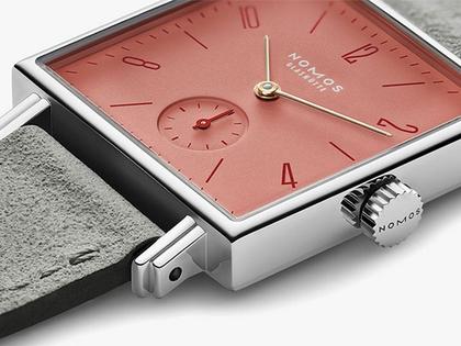 Nomos Glashütte Tetra Petit Four Grenadine – Ansicht 4