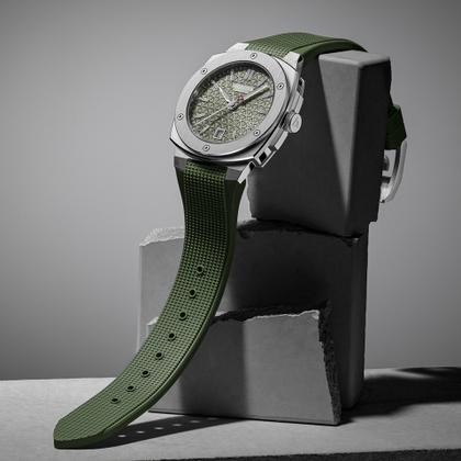 Alpina Alpiner Extreme Quartz Edelstahl 34mm grünes Zifferblatt grünes Kautschukband – Damenuhren Uhr mit Datum aus Edelstahl und Kautschuk. Das Gehäuse ist rund und silber. Das Kautschuk / Kunststoff / Silikon Armband ist grün. Das Zifferblatt ist ein Index in grün. – Ansicht 4