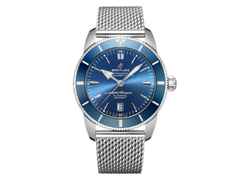 Breitling Superocean Heritage B20 Automatic 46 Edelstahl blaues Zifferblatt Metallband – Herrenuhren Uhr mit Datum aus Edelstahl und Keramik. Das Gehäuse ist rund und silber. Das Edelstahlarmband ist silber. Das Zifferblatt ist ein Index in blau.